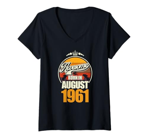 Mujer Ideal Desde Agosto de 1961, 65 cumpleaños, 65 años Camiseta Cuello V