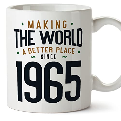 MUGFFINS Tazas 1965 Cumpleaños - En Inglés - Making the World a Better Place - 11 oz / 330 ml - Regalo original y divertido
