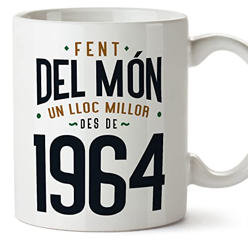 MUGFFINS Tazas 1964 Cumpleaños - En Catalán - Fent del Món un Lloc Millor - 11 oz / 330 ml -...