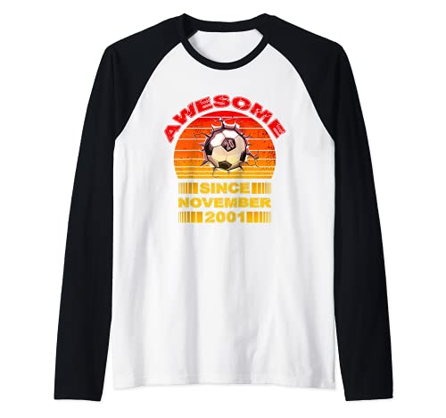 Impresionante desde noviembre de 2001 20 cumpleaños fiesta temática de fútbol Camiseta Manga Raglan