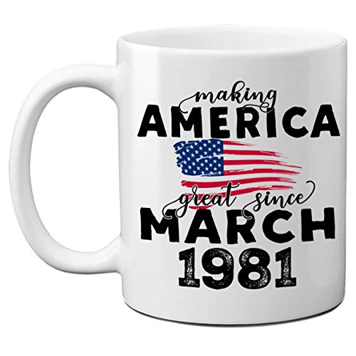 1981 39 Tazas de cumpleaños para hombres, mujeres, haciendo que Estados Unidos sea grandioso desde marzo de 1981 Tazas de café con la bandera de EE. UU., Regalo de cumpleaños para él, ella, amigos, co