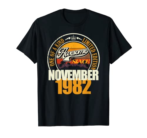 Gran desde noviembre de 1982 40 cumpleaños con texto en alemán '40 años' Camiseta